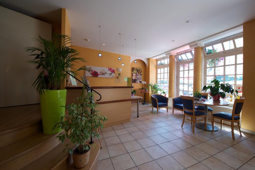 Logis Hotel De France Arudy Exteriör bild
