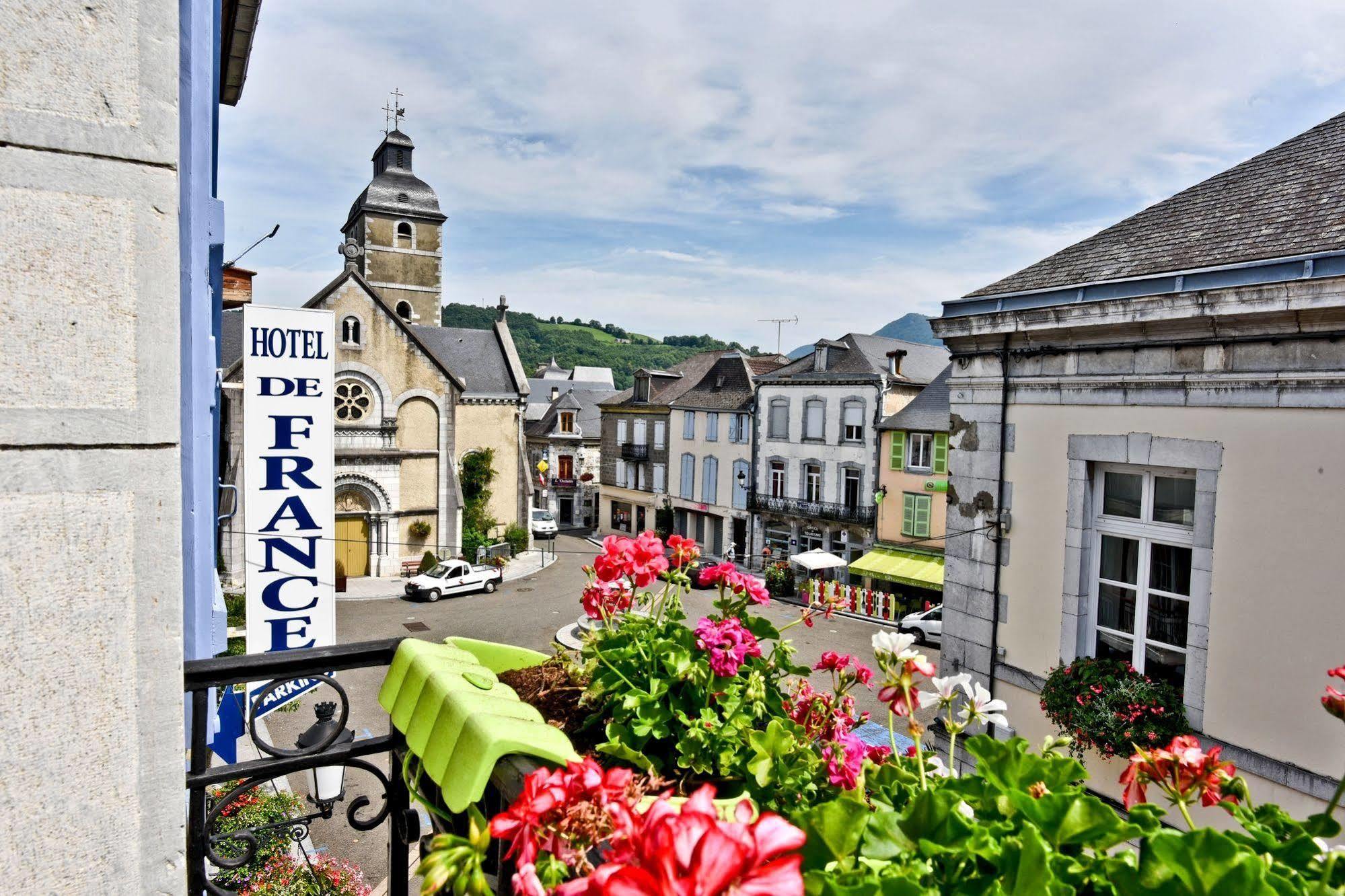 Logis Hotel De France Arudy Exteriör bild