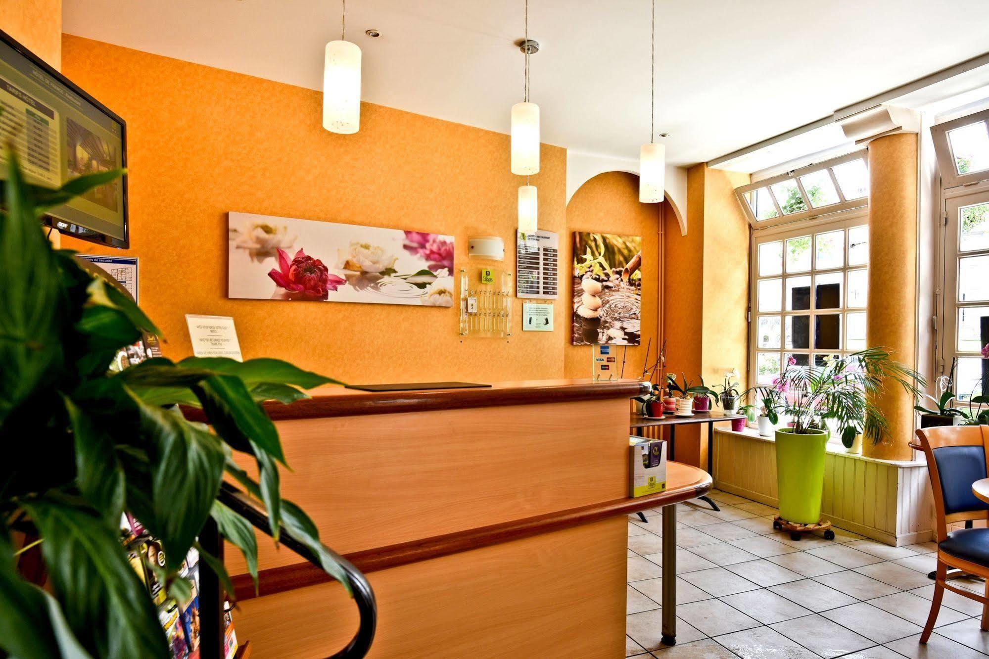 Logis Hotel De France Arudy Exteriör bild