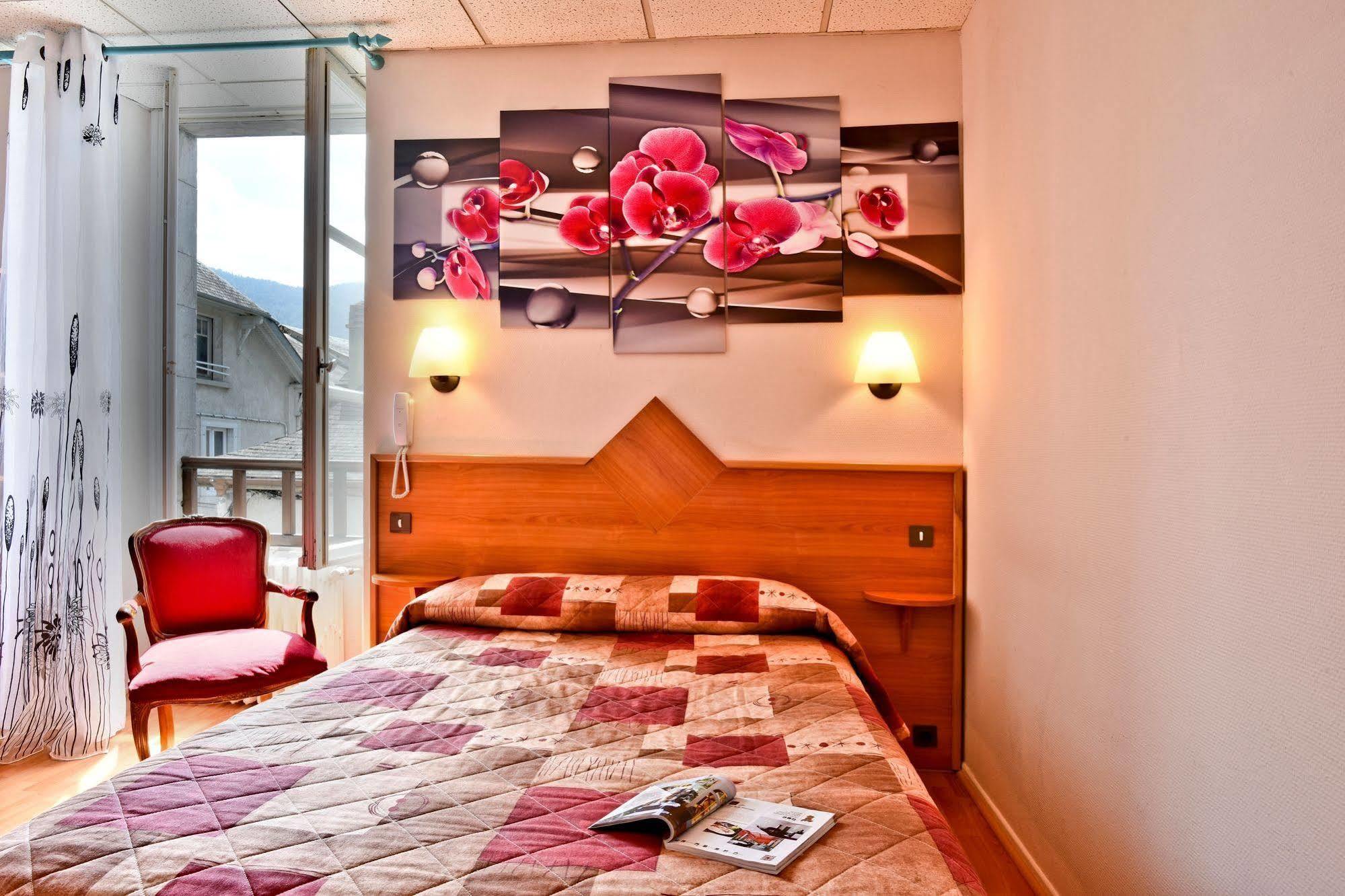 Logis Hotel De France Arudy Exteriör bild